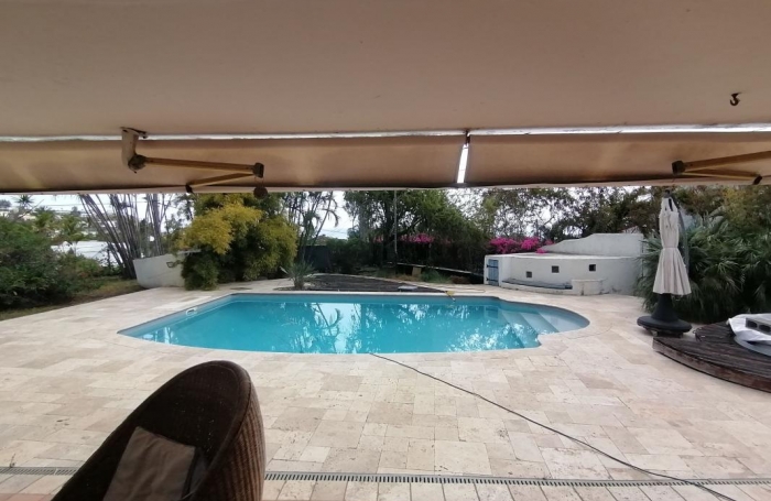 Vente Maison 275m&sup2; 10 pièces Saint Gilles les Bains