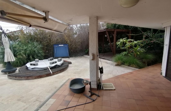 Vente Maison 275m&sup2; 10 pièces Saint Gilles les Bains