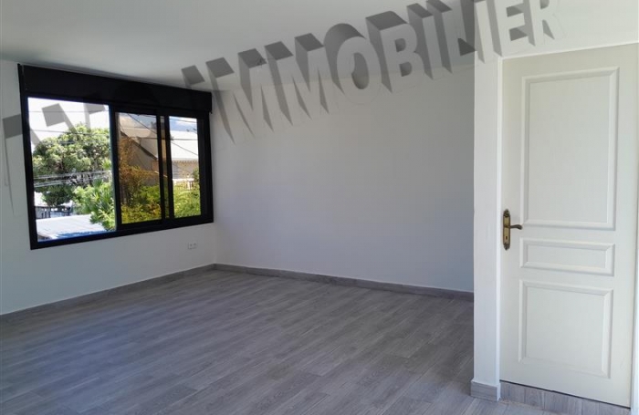 Location Local commercial 32m² Saint-Pierre