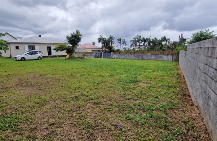 Vente Terrain 702m&sup2; Saint-Benoît