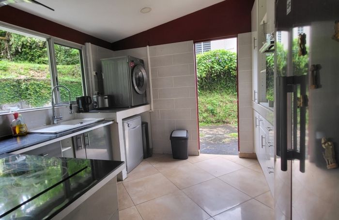 Maison F4 meublé Saint-Suzanne