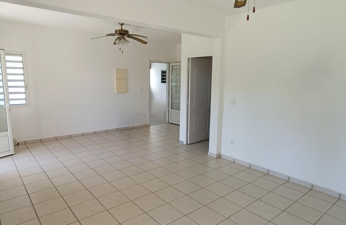 Vente Maison 102.41m&sup2; 5 pi&#232;ces Sainte Suzanne