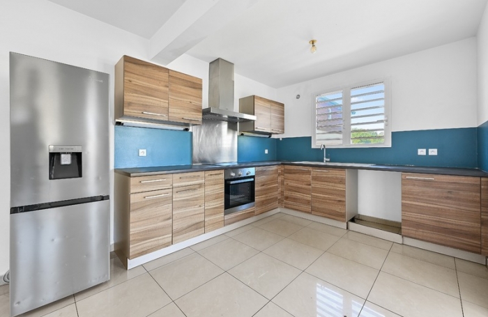 Vente Maison 95m&sup2; 4 pi&#232;ces Saint Gilles les Bains