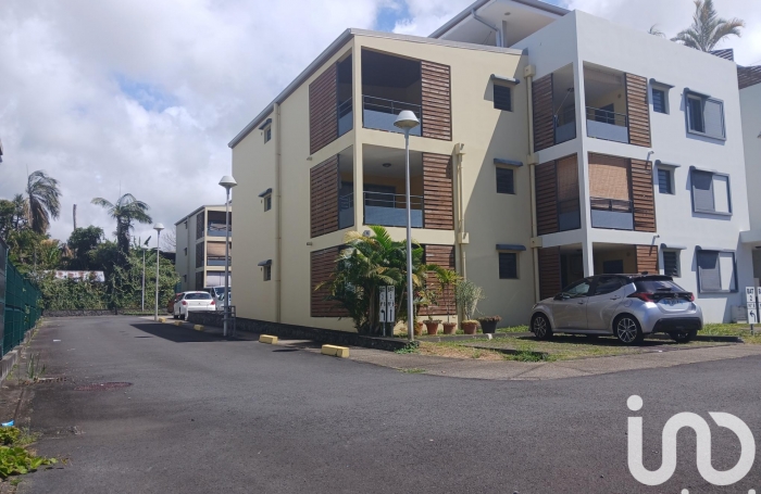 Vente Appartement 45m&sup2; 2 pi&#232;ces Sainte Suzanne