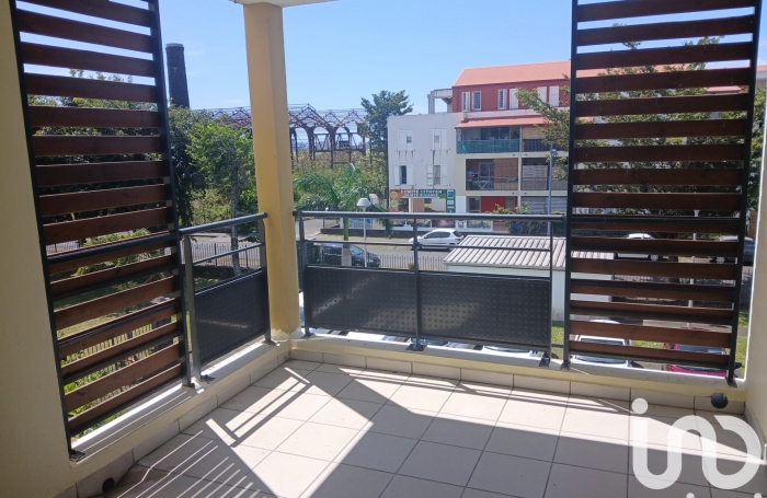 Vente Appartement 45m&sup2; 2 pi&#232;ces Sainte Suzanne