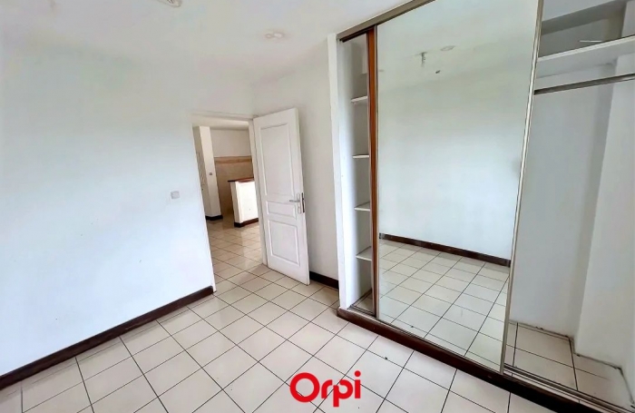 Vente Appartement 50m&sup2; 3 pi&#232;ces Saint-Pierre