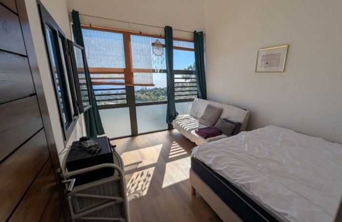 Villa T5 meublée à La Montagne