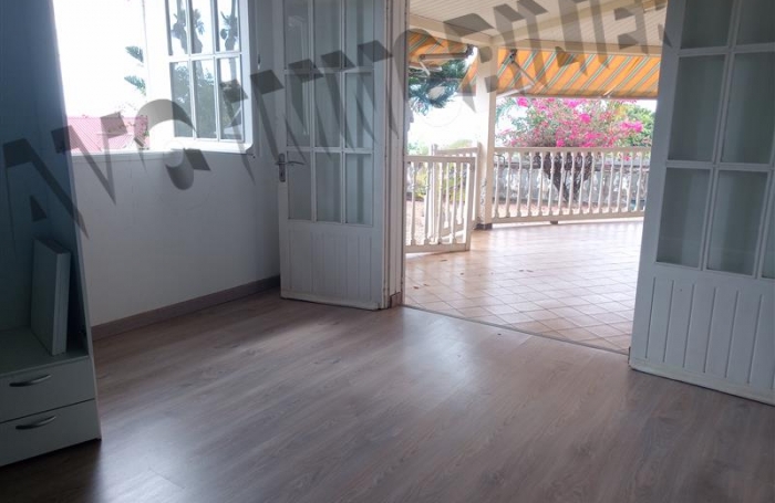 Location Maison 117m² 5 pièces Bois de Nefles St Paul