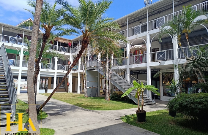 Vente Local professionnel 66.5m² Saint Gilles les Bains