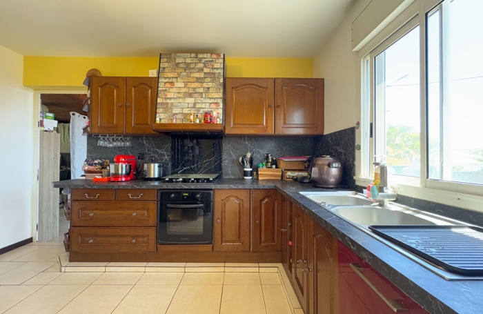 Vente Maison 150.06m&sup2; 5 pi&egrave;ces Sainte Clotilde