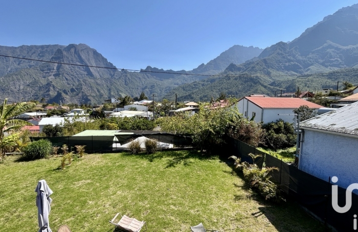 Vente Maison 70m&sup2; 3 pi&#232;ces Cilaos