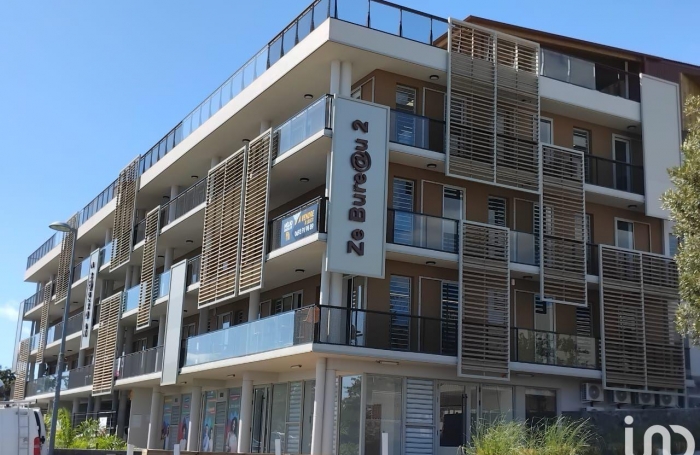 Location Local commercial 97460