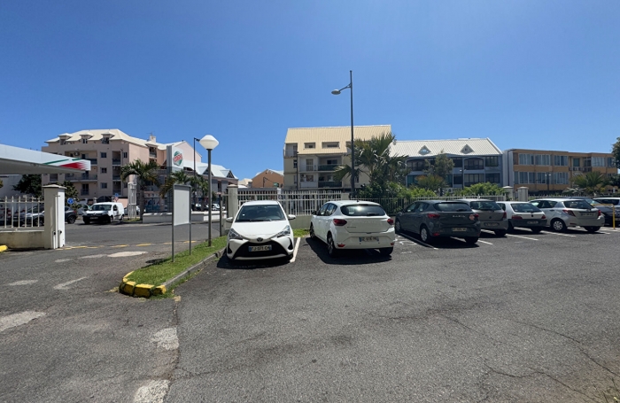 Location Local commercial 101.27m² Saint Denis