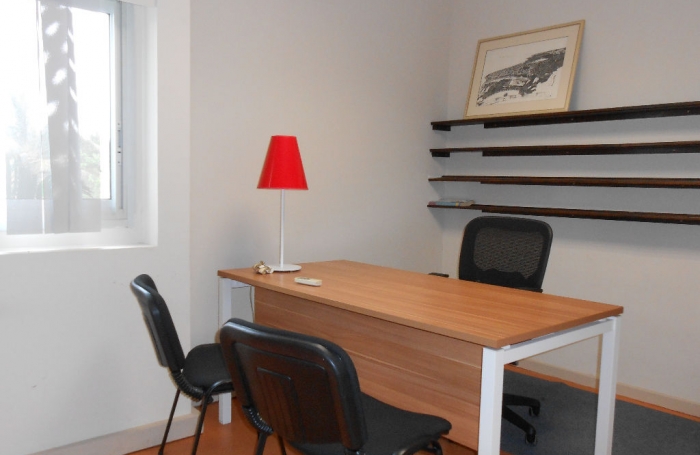Location Bureaux 111m² 5 pièces Saint Denis
