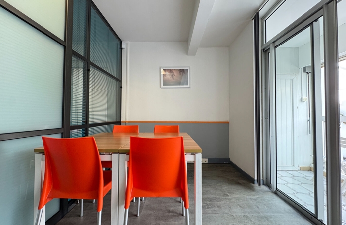 Location Bureaux 111m&sup2; 6 pi&egrave;ces Saint Denis