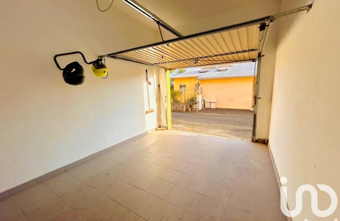 Vente Appartement 99m&sup2; 5 pi&#232;ces Les Avirons