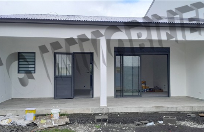 Vente Maison 80m&sup2; 3 pi&egrave;ces Rivi&egrave;re Saint Louis