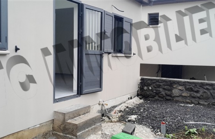 Vente Maison 80m&sup2; 3 pi&egrave;ces Rivi&egrave;re Saint Louis