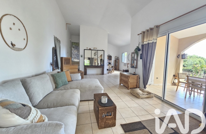 Vente Maison 115m&sup2; 5 pièces Saint Paul