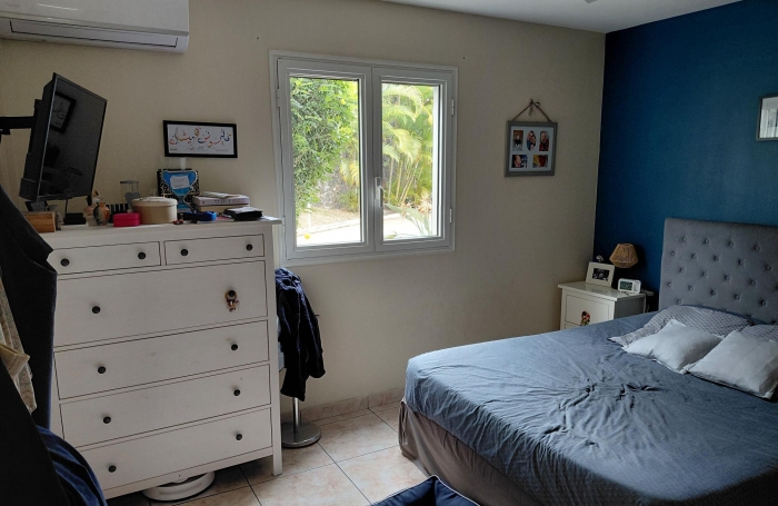 HAUT DE LA PLAINE, Villa F5, piscine, garage, sur 636m2 de terrain