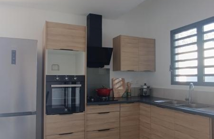 Location Maison 62m&sup2; 3 pi&#232;ces Le Tampon