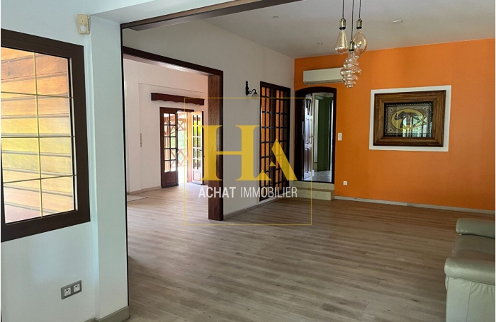 Vente Entrepot 790m² Saint André