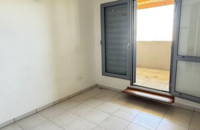 Vente Appartement 96.3m&sup2; 4 pi&#232;ces Sainte Marie