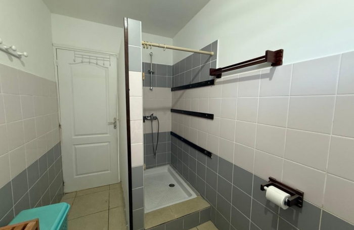 Vente Immeuble 125m&sup2; 7 pi&#232;ces Saint-Pierre