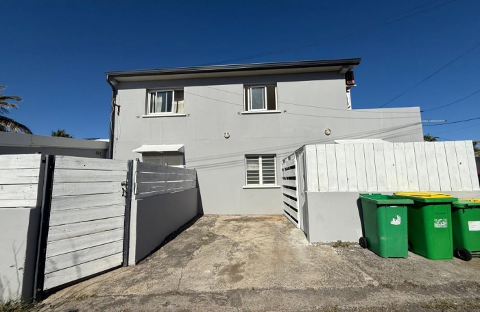 Vente Immeuble 125m&sup2; 7 pi&#232;ces Saint-Pierre