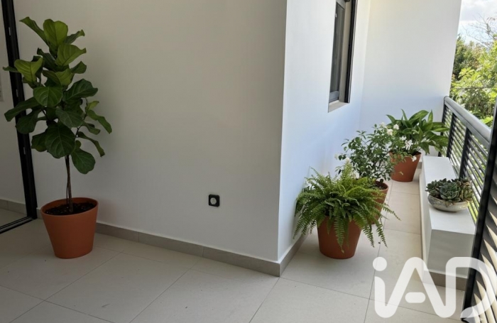 Vente Appartement 65m&sup2; 3 pi&#232;ces Saint-Pierre