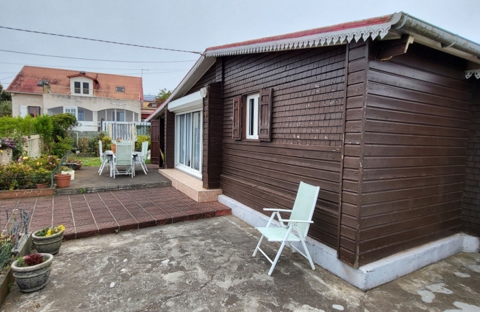 Deux maison sur terrain de 1325 m2 à la Plaine des Cafes