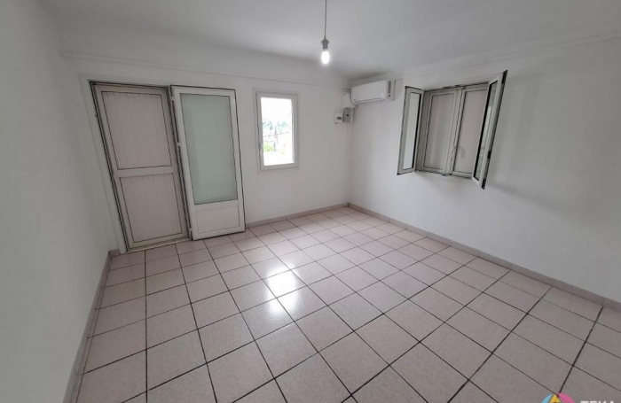 Location Maison 142m&sup2; 6 pi&#232;ces Saint André