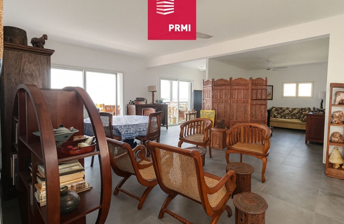 Vente Immeuble 210m² 7 pièces Saint-Benoît