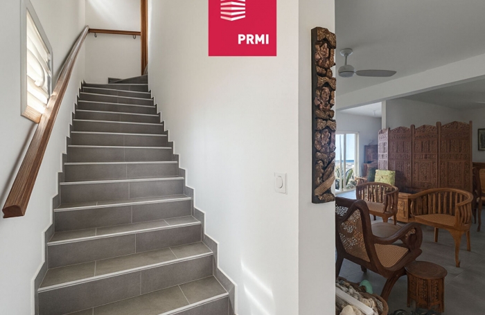 Vente Immeuble 210m² 7 pièces Saint-Benoît