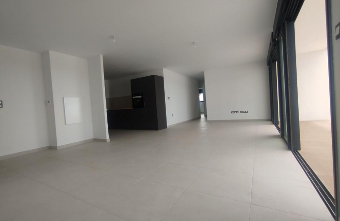 Location Appartement 94.6m&sup2; 4 pi&#232;ces Saint Gilles les Bains