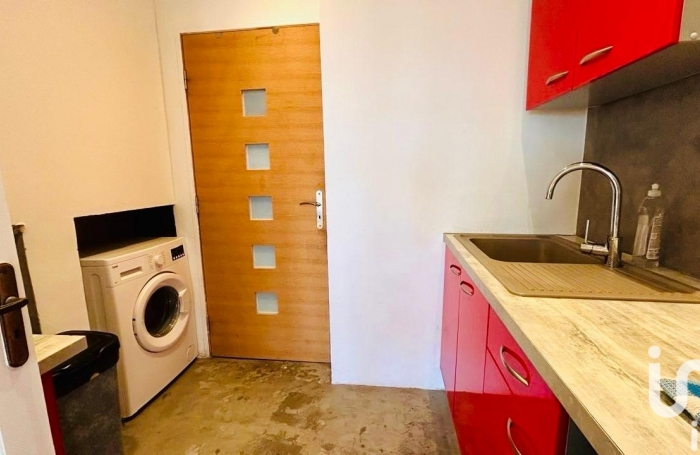 Vente Local commercial 41m&sup2; 2 pi&#232;ces Saint-Pierre