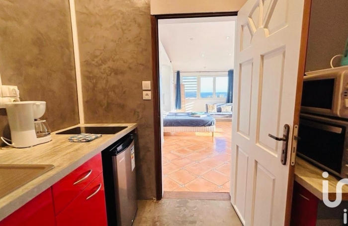 Vente Local commercial 41m&sup2; 2 pi&#232;ces Saint-Pierre