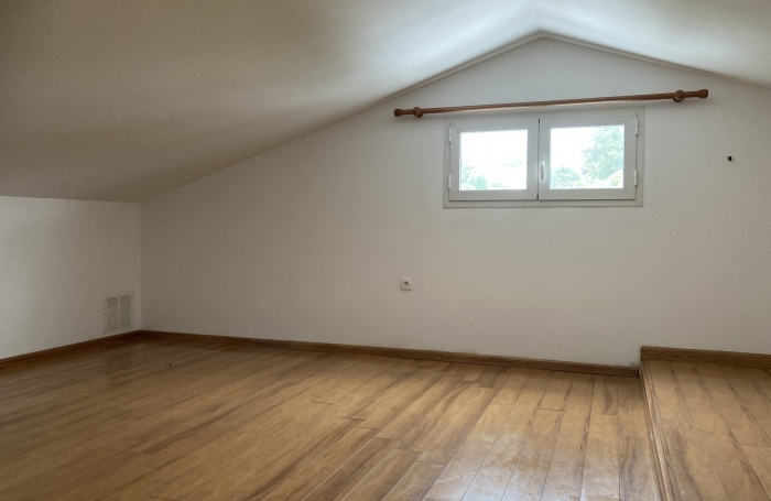 A LOUER  T2 BIS AU TAMPON