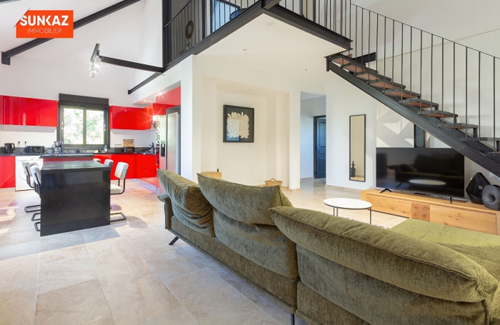 Location Appartement 120m² 5 pièces Saint-Pierre