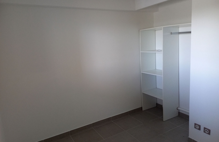 Location Appartement 57.8m² 3 pièces Saint-Benoît