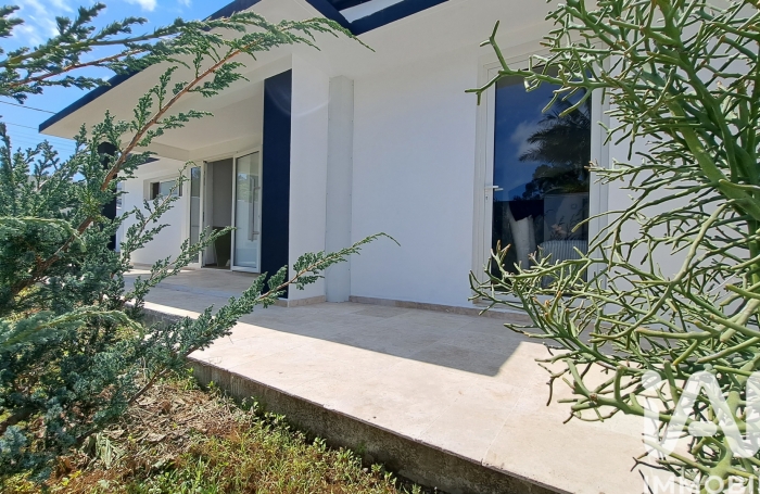 Vente Divers 250m&sup2; 7 pi&#232;ces Le Tampon