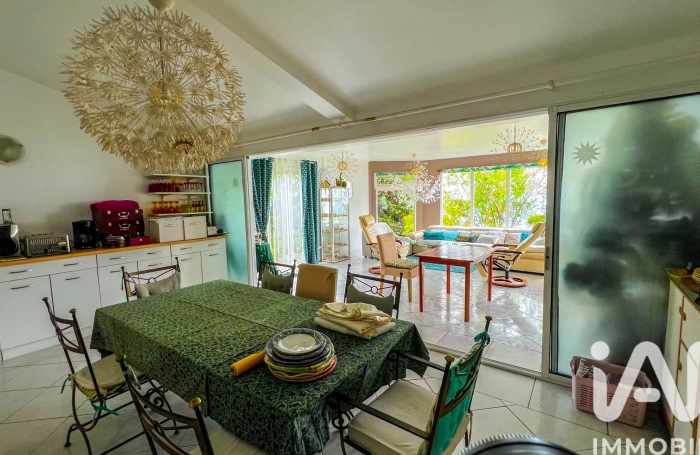 Vente Maison 681m&sup2; 17 pièces Saint Gilles Les Hauts