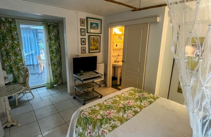 Vente Maison 681m&sup2; 17 pièces Saint Gilles Les Hauts