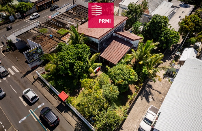 Vente Maison 160m&sup2; 9 pi&egrave;ces Sainte Suzanne