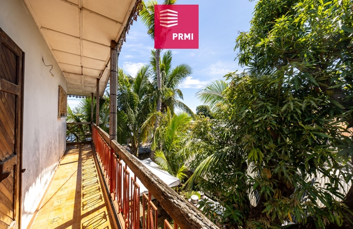 Vente Maison 160m&sup2; 9 pi&egrave;ces Sainte Suzanne