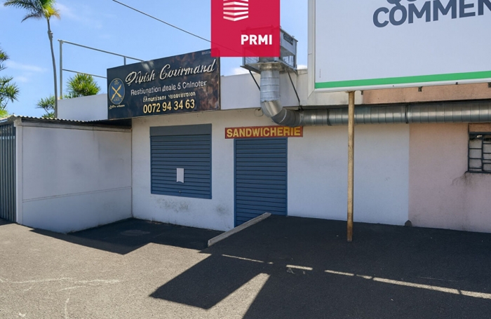 Vente Local commercial 240m&sup2; 4 pi&egrave;ces Sainte Suzanne