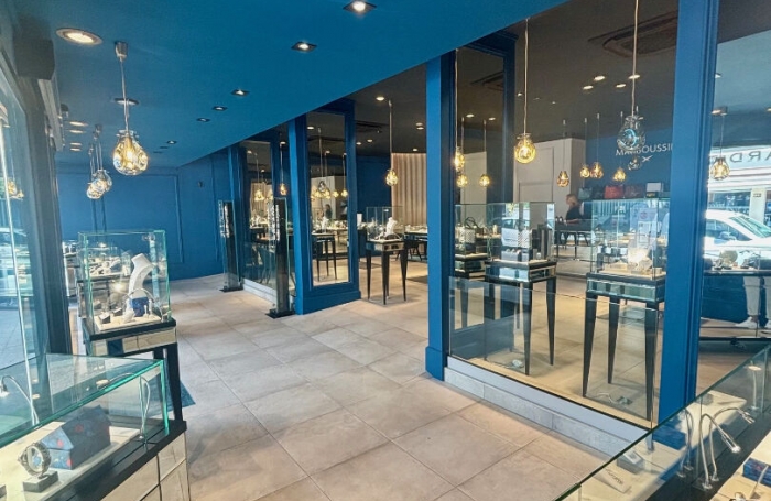 Vente Local professionnel 190m&sup2; 3 pi&egrave;ces Saint Denis