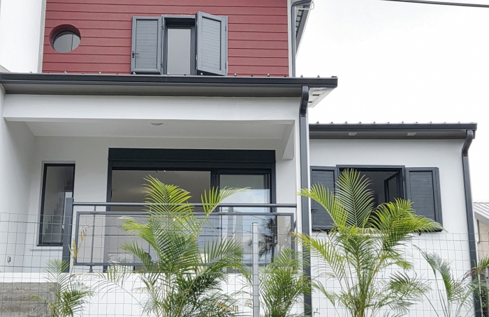 A louer villa F4 neuve St Gilles les Hauts