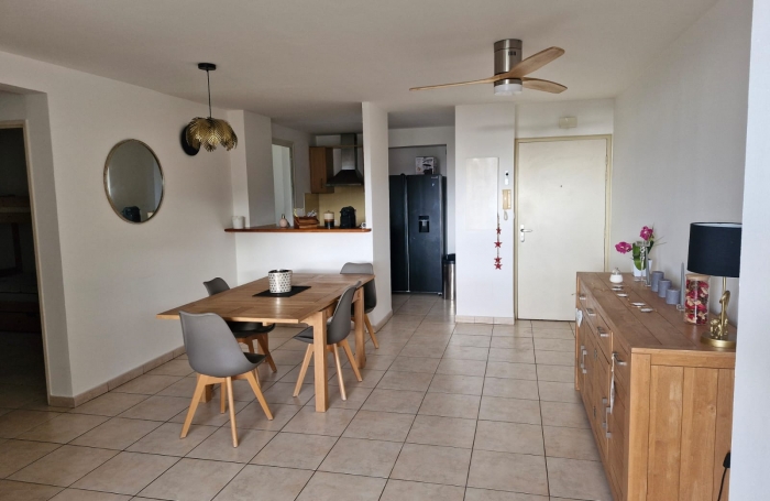 &Agrave; Saint-Denis, appartement meubl&eacute;  &agrave; louer pour famille avec enfant