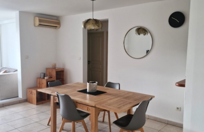 &Agrave; Saint-Denis, appartement meubl&eacute;  &agrave; louer pour famille avec enfant